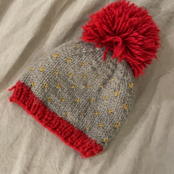 Gold Heart Giant Pom Pom Beanie - Picture 3 of 4